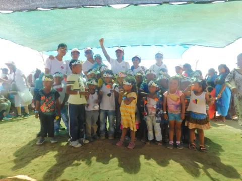 Conquistando Sonrisas: Más que un juguete, el abrazo integral que transforma la niñez en Colombia